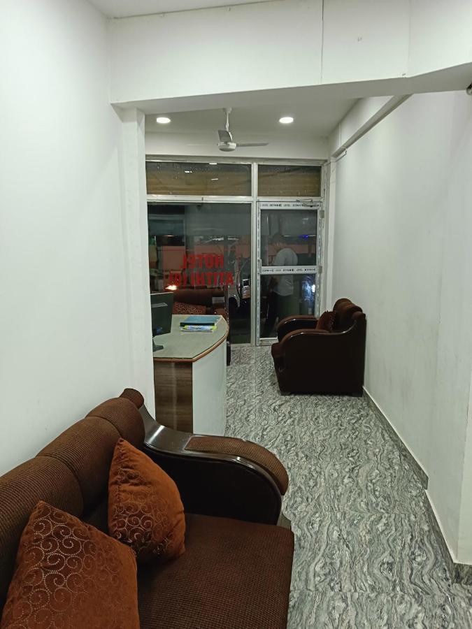 Hotel Atithi Grand Guwahati Exteriör bild