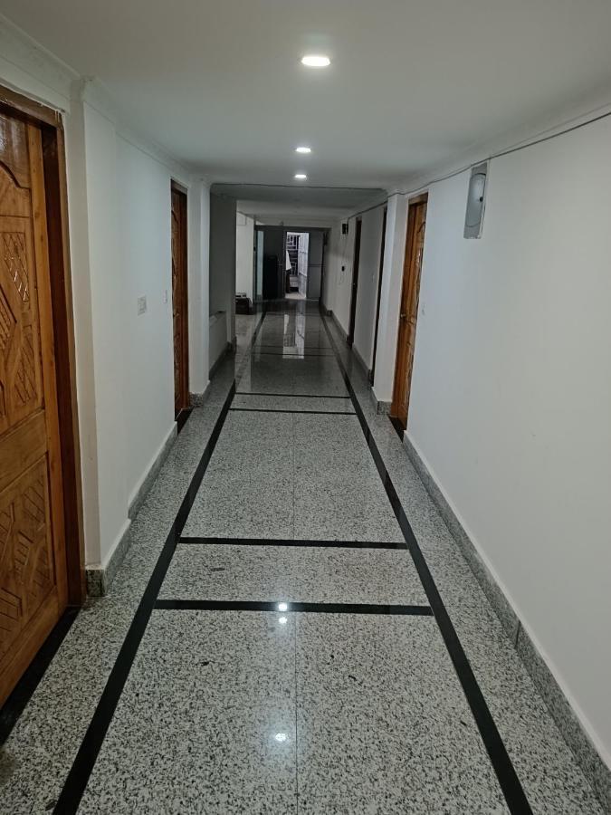 Hotel Atithi Grand Guwahati Exteriör bild